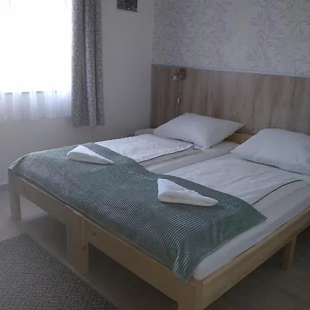 Matula Vendeghaz Apartment Tiszafured